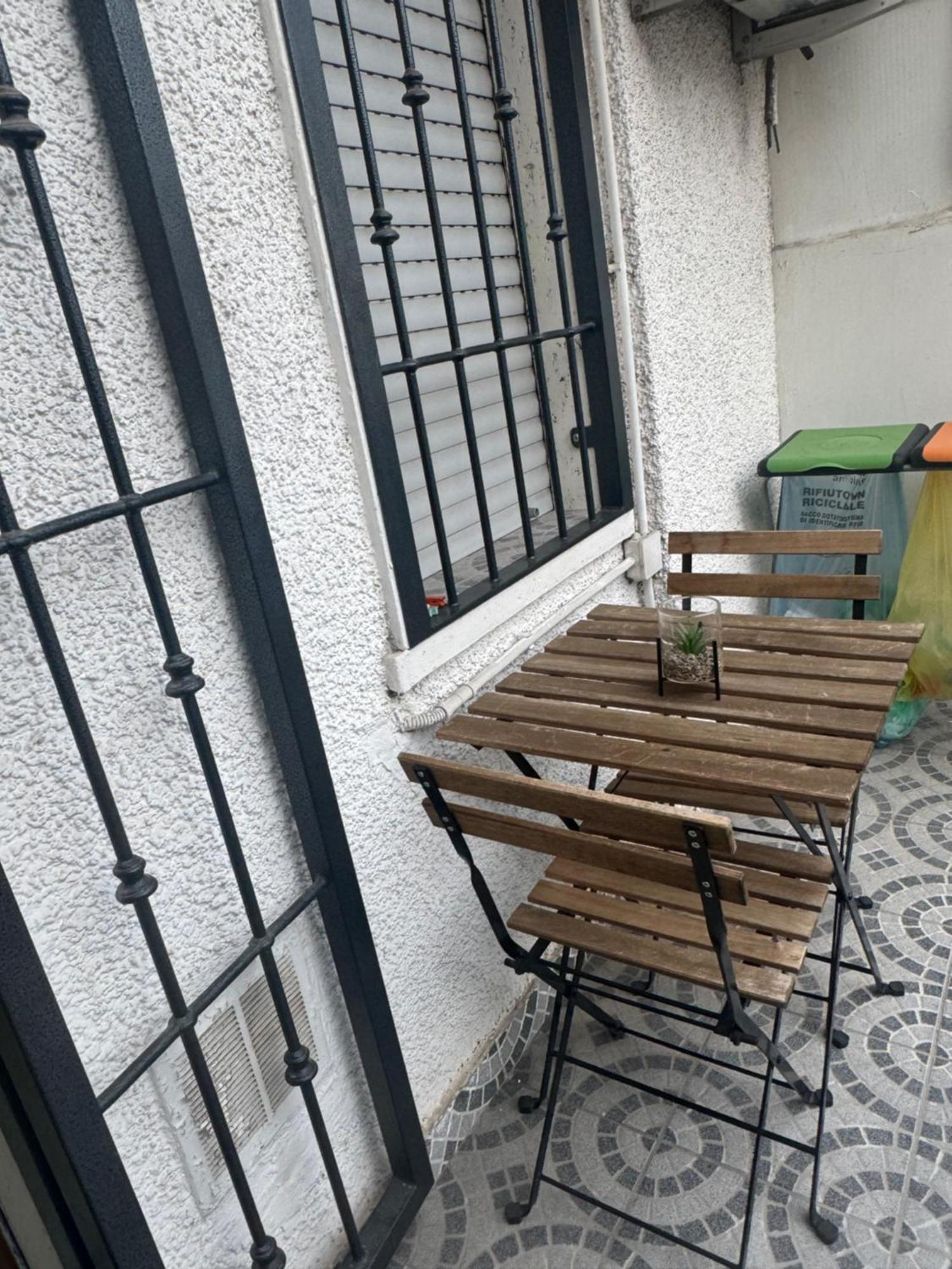 Casa Alessio - Elegante Appartamento Nel Cuore Di Cesano Maderno Zewnętrze zdjęcie
